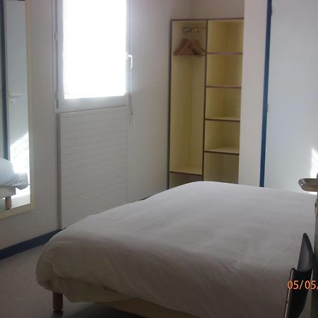 Le Saint Pierre Otel Moncoutant Dış mekan fotoğraf